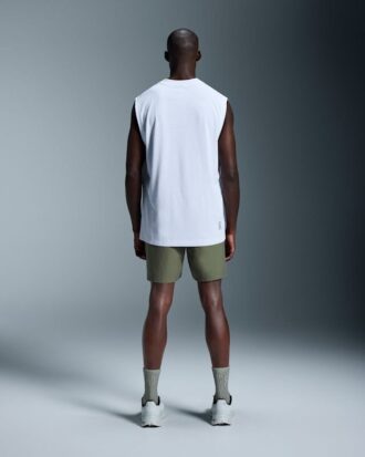 メンズ 7″ Core Shorts Taiga