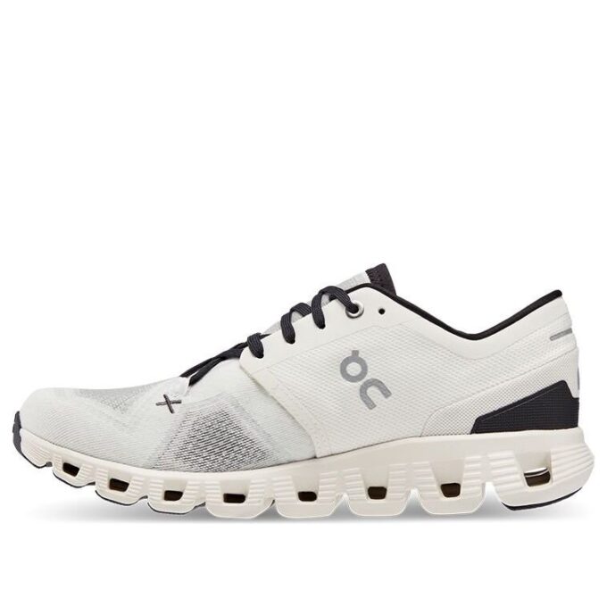 Cloud X 3 “White Black”