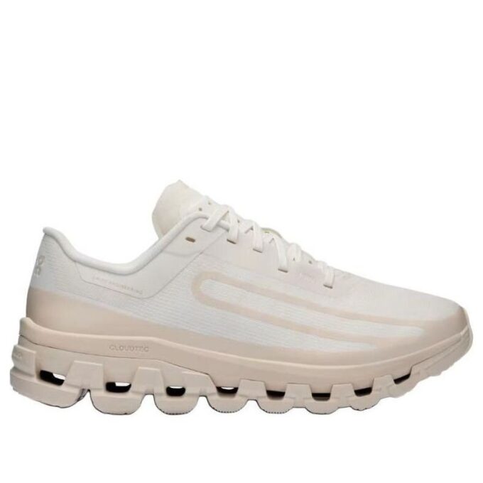 Cloudflow 4 IKON “White Moon” Cloudflow 4 IKON “White Moon”