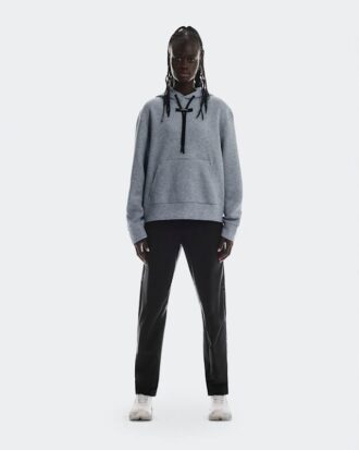 レディース Focus Tech Hoodie