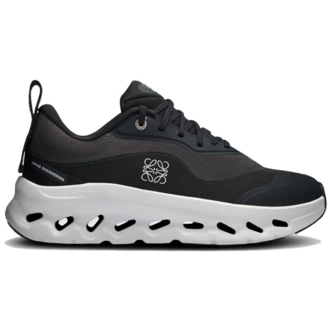 On Running x LOEWE Cloudtilt 2 “Black”
