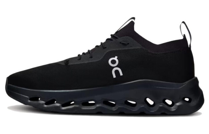 On Running x LOEWE Cloudtilt “All Black” On Running x LOEWE Cloudtilt “All Black”